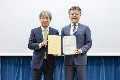 20250306_研究科長表彰_005_三田先生